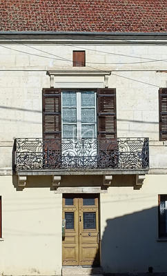 Maison - 234 m² - 8 pièces