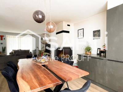 Maison - 191 m² - 8 pièces