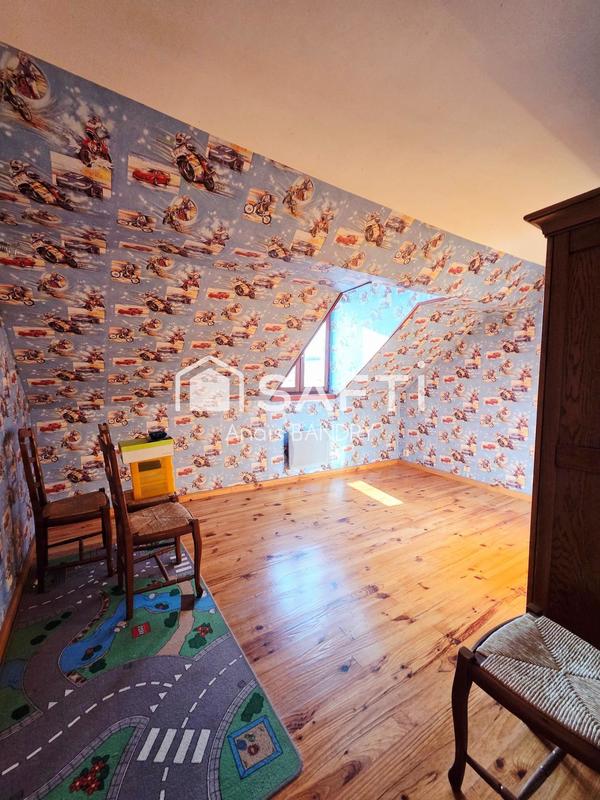 Maison - 115 m² - 7 pièces