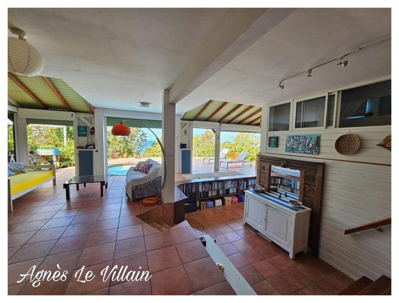 Maison - 137 m² - 4 pièces