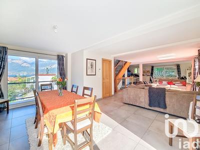 Maison - 258 m² - 9 pièces