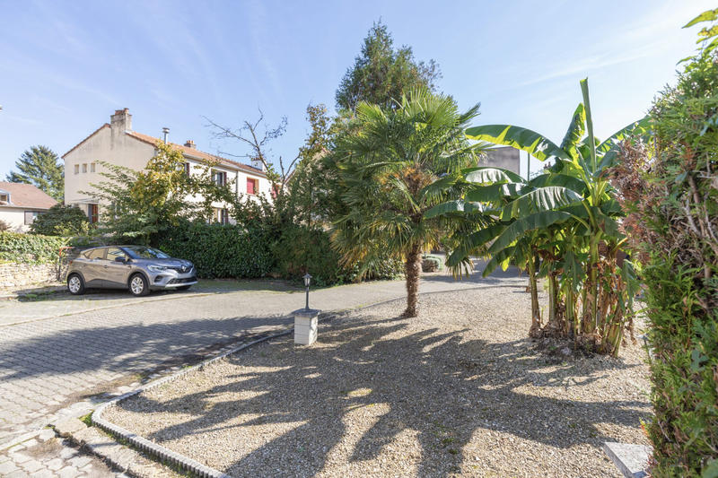 Appartement - 99 m² - 4 pièces