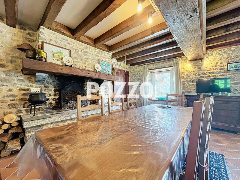 Maison - 134 m² - 9 pièces