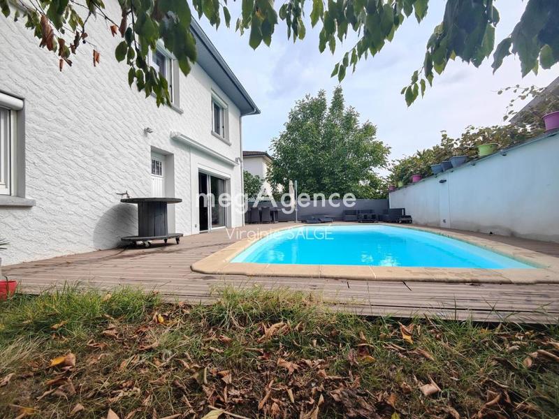 Maison - 164 m² - 6 pièces