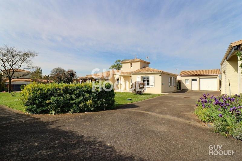 Maison - 111 m² - 4 pièces