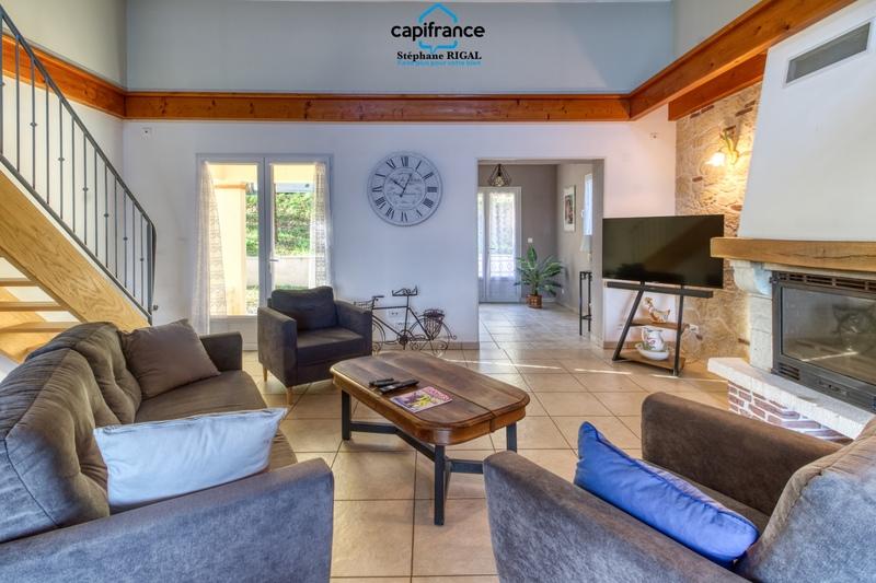 Propriété - 155 m² - 6 pièces