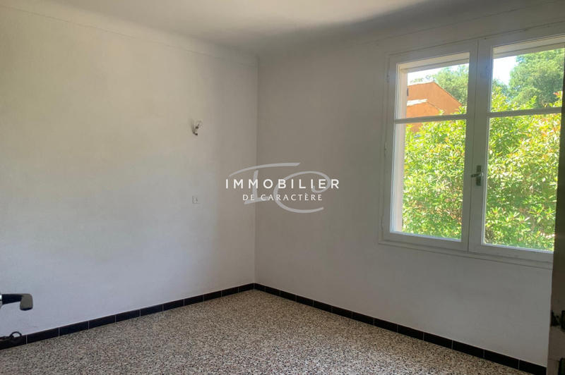 Maison - 269 m² - 12 pièces