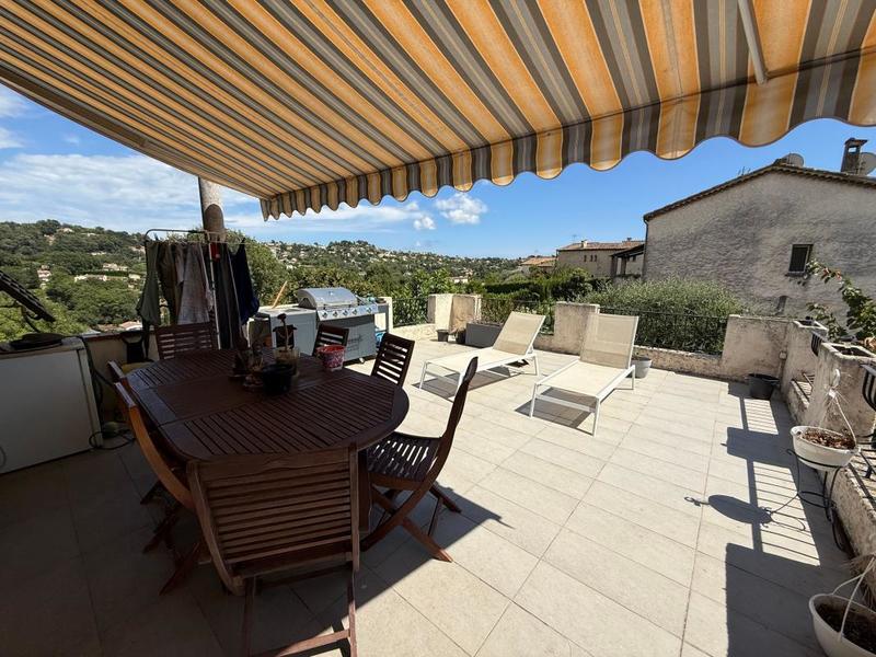 Appartement - 89 m² - 3 pièces