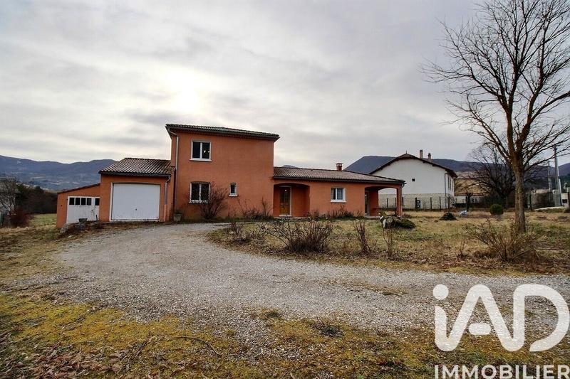 Maison - 171 m² - 5 pièces