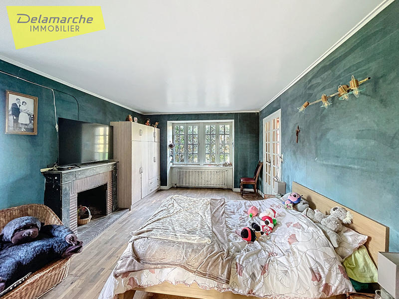 Maison - 232 m² - 10 pièces