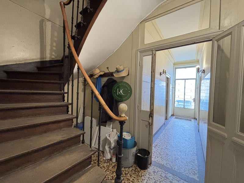 Maison - 315 m² - 10 pièces