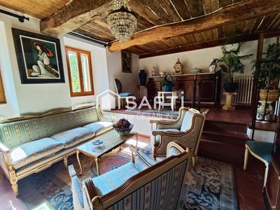 Maison - 137 m² - 5 pièces