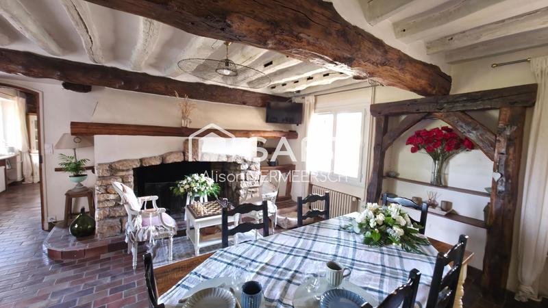 Maison - 410 m² - 9 pièces