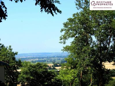 Demeure - 303 m² - 10 pièces