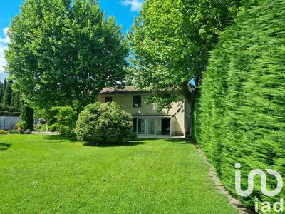 Maison - 223 m² - 12 pièces