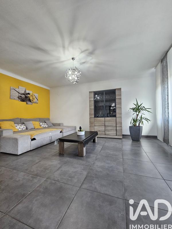 Maison - 180 m² - 5 pièces