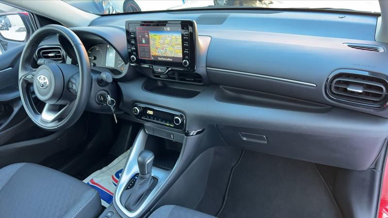 Toyota Yaris III 1.5 Vvti 116 Hybrid E-Cvt Business