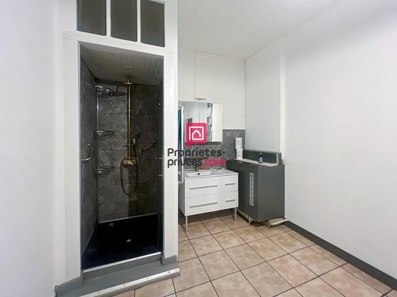 Maison - 266 m² - 8 pièces