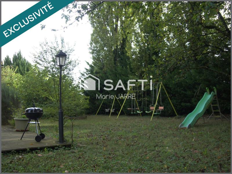 Maison - 220 m² - 6 pièces