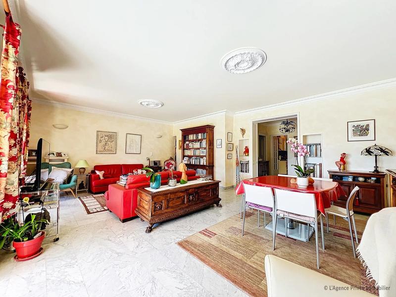 Appartement - 110 m² - 5 pièces