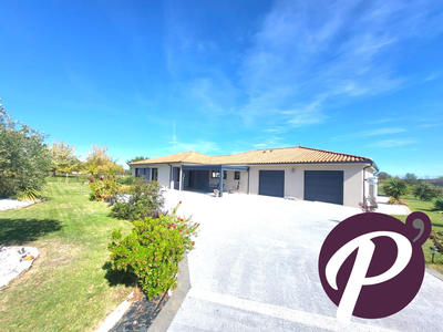 Maison - 183 m² - 5 pièces