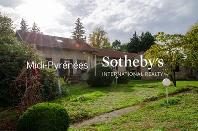 Maison de maîtres - 510 m² - 20 pièces