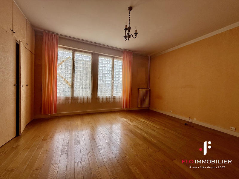 Appartement - 137 m² - 5 pièces