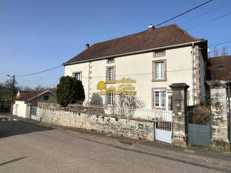 Maison - 137 m² - 5 pièces