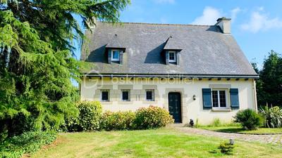 Propriété - 184 m² - 7 pièces