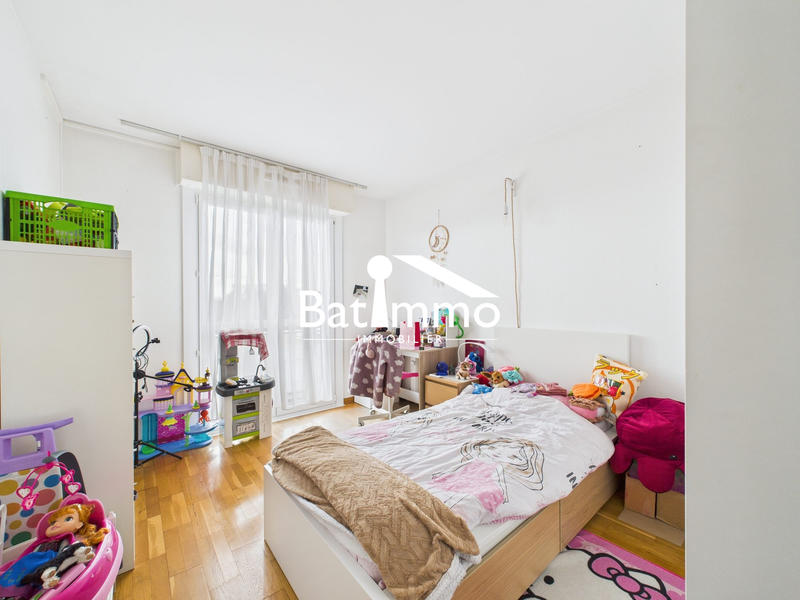 Appartement - 96 m² - 5 pièces