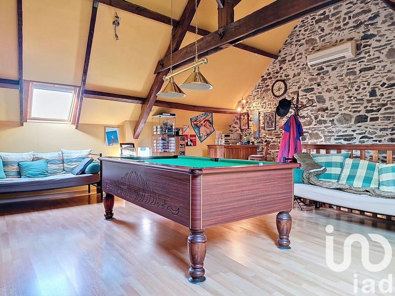 Maison - 214 m² - 7 pièces