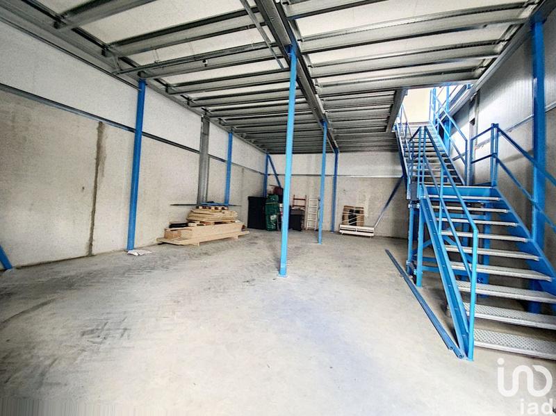 Local commercial - 204 m²