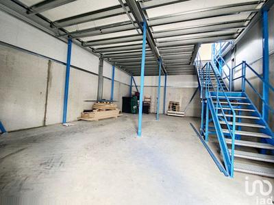 Local commercial - 204 m²