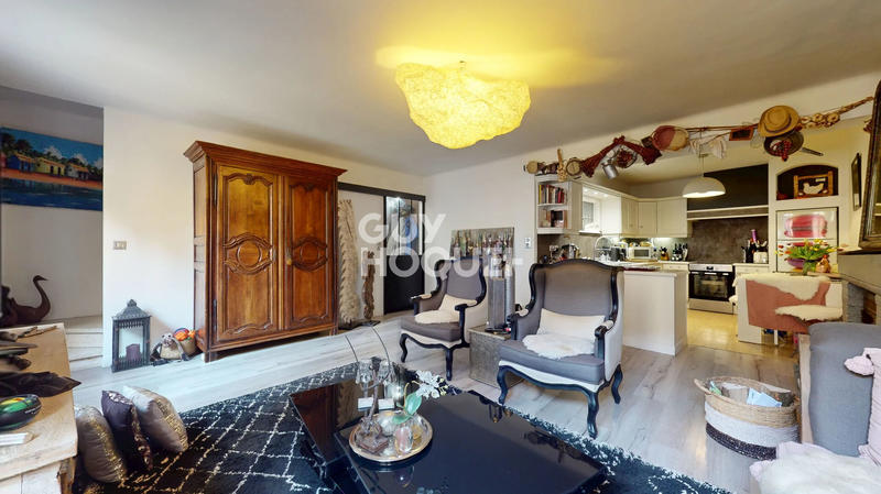 Maison - 98 m² - 5 pièces