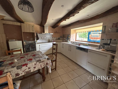 Maison - 145 m² - 7 pièces