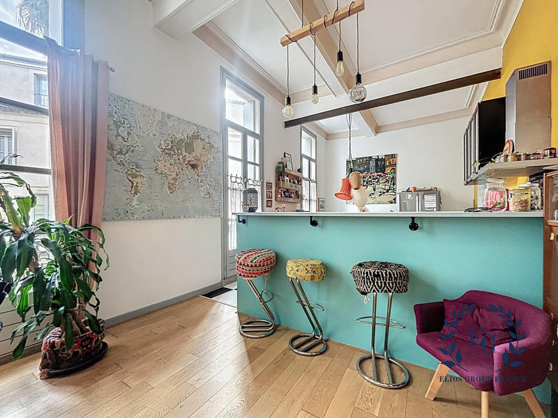 Appartement - 225 m² - 7 pièces