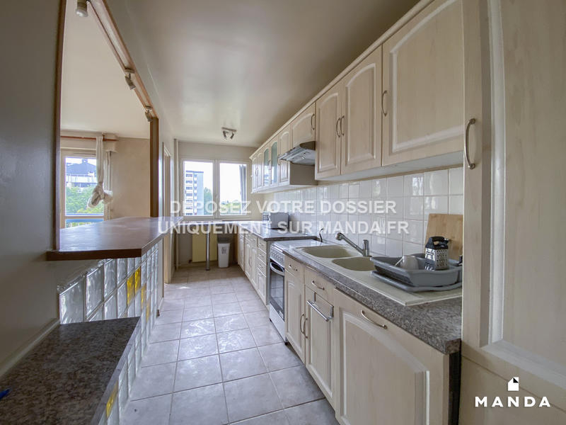 Chambre - 10 m² - 4 pièces