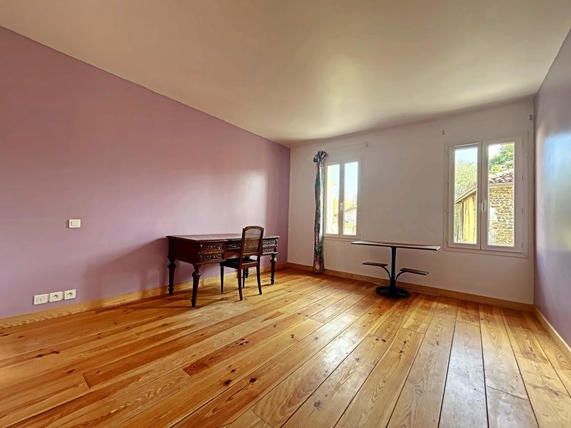 Maison de village - 201 m² - 9 pièces