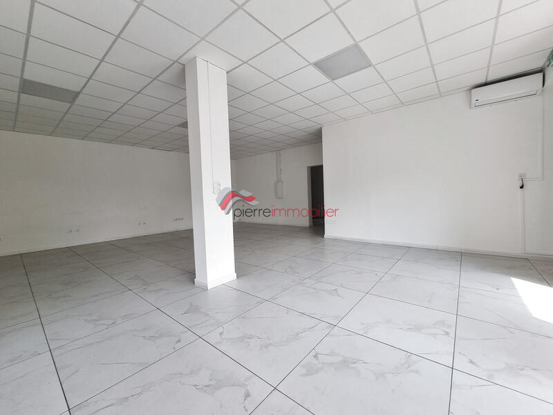 Local commercial - 110 m²