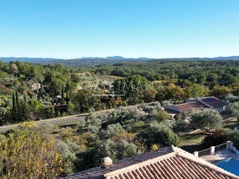 Villa - 200 m² - 5 pièces