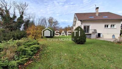 Maison - 159 m² - 7 pièces