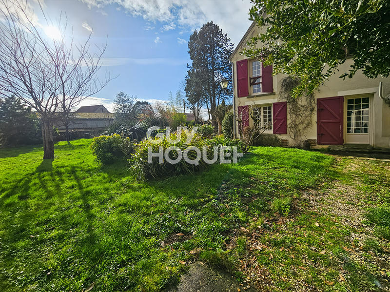 Maison - 200 m² - 8 pièces