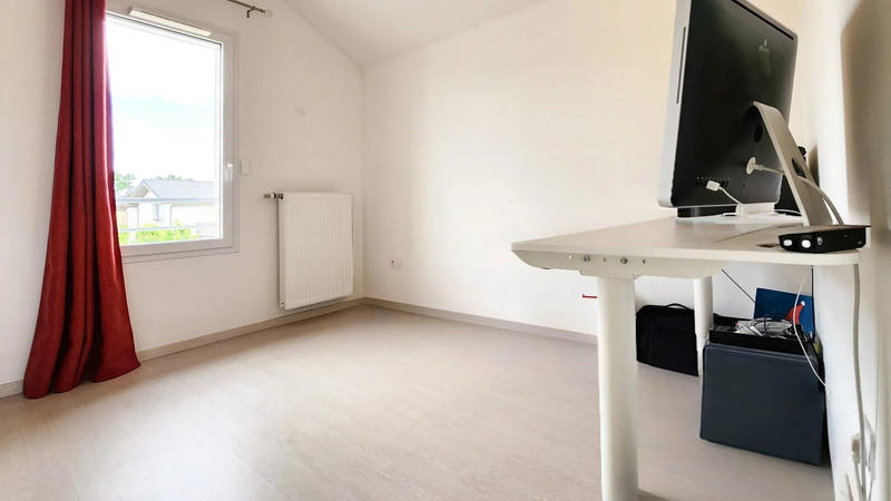 Maison - 93 m² - 4 pièces