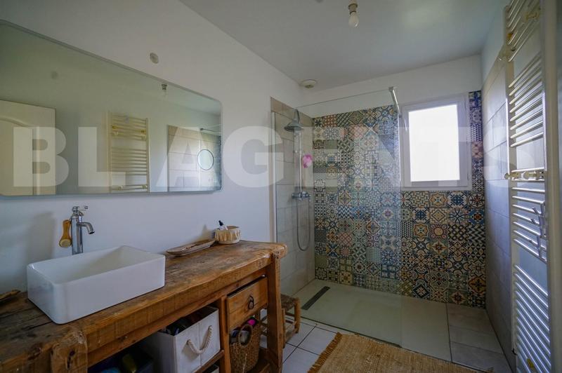 Maison contemporaine - 123 m² - 6 pièces