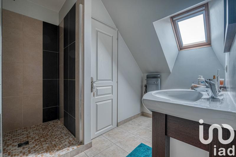 Maison - 176 m² - 7 pièces