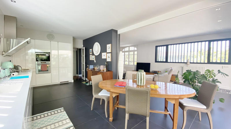 Maison - 160 m² - 5 pièces