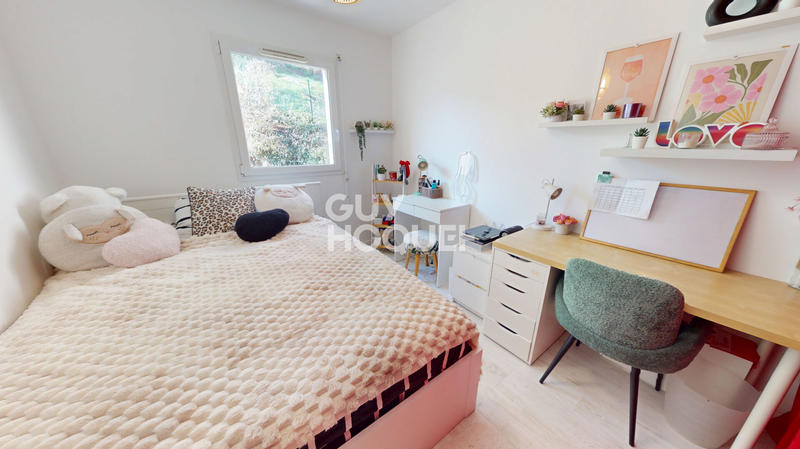 Appartement - 92 m² - 5 pièces