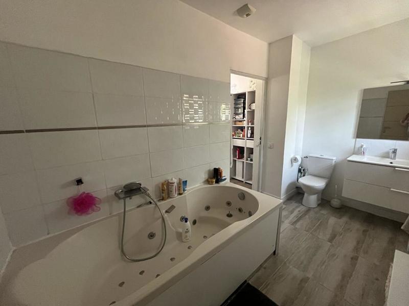 Maison - 184 m² - 6 pièces