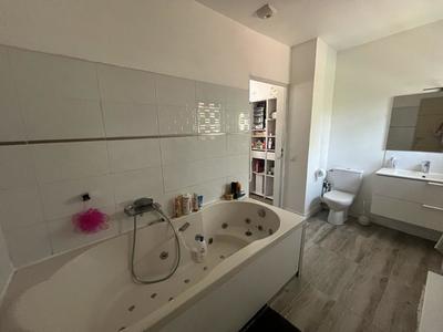 Maison - 184 m² - 6 pièces