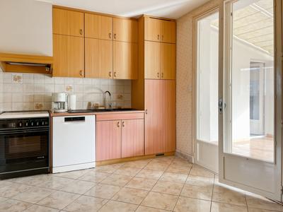 Maison - 220 m² - 10 pièces